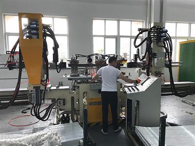 CNC Pipe bending machine