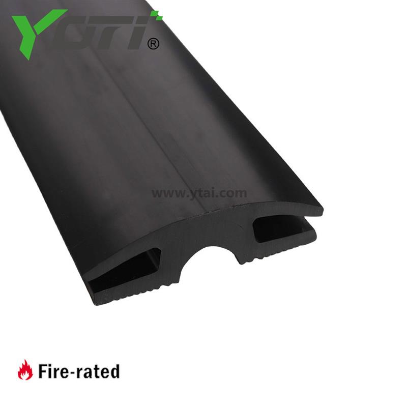 EV232 Vinyl Thresholds Commercial Popular Black