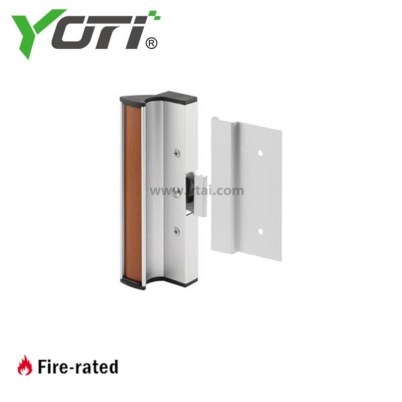 C 1055 Handles With Clamp Latch