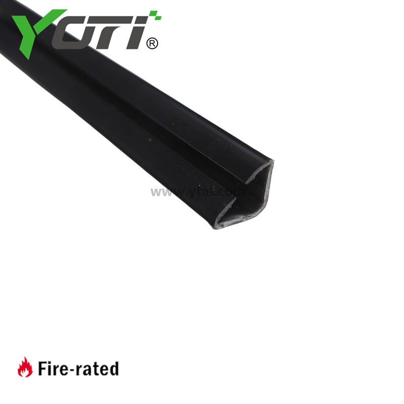 IS 1010 Perimeter Seal Modern Design Winged Corner Seal